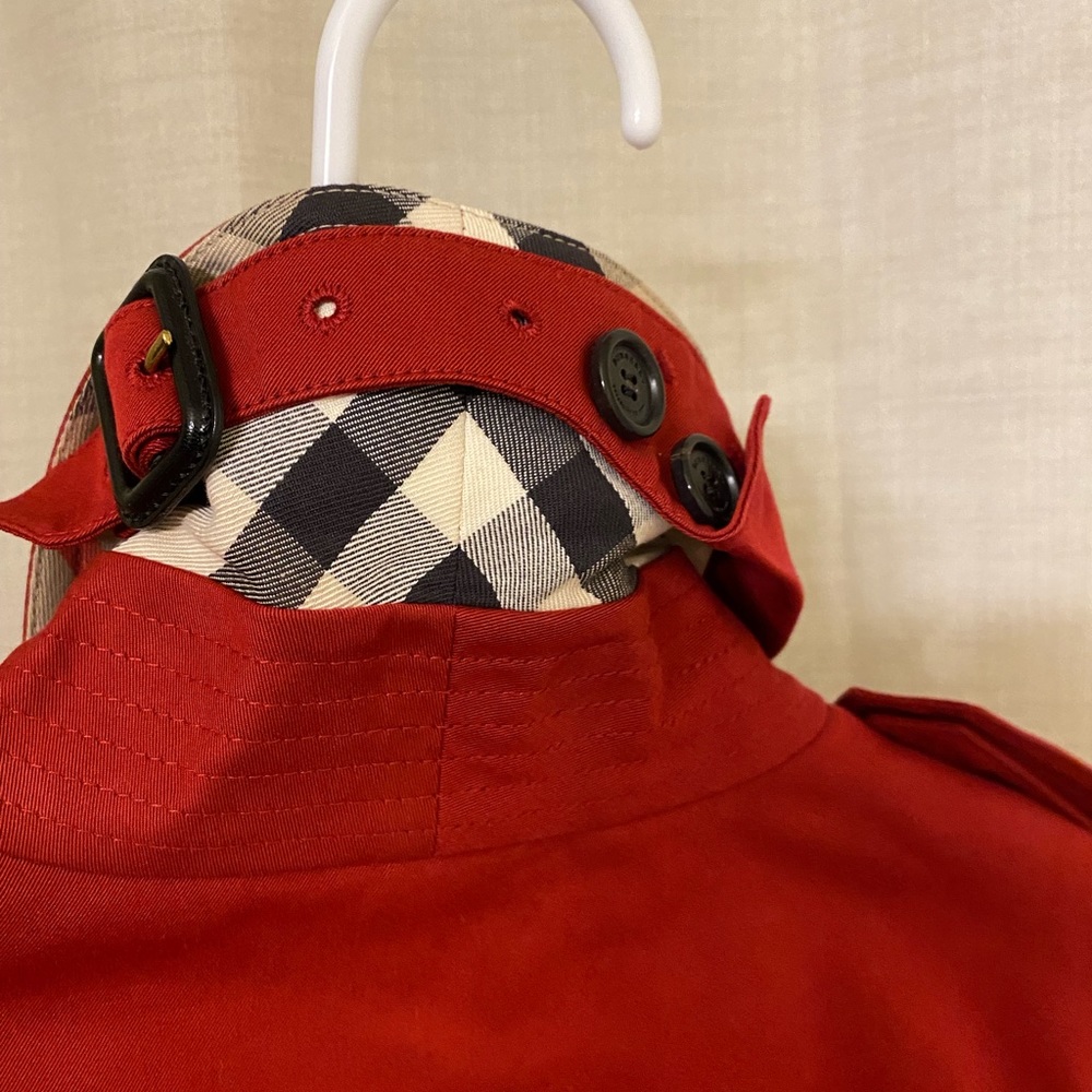 Burberry Heritage Sandringham Trench Coat, Parade Red, Long - Picture 5 of 13